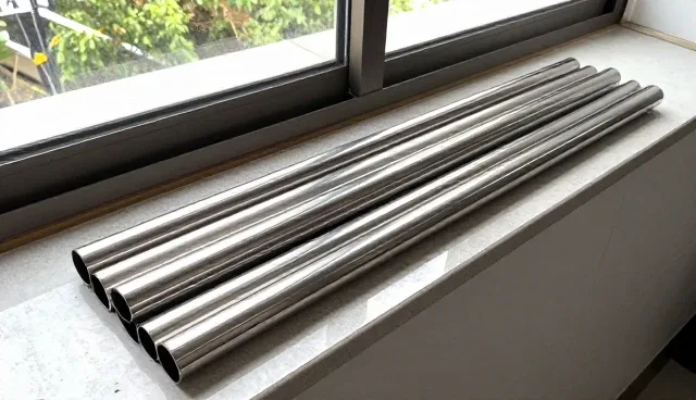 工业批量生产中团队协作与设备维护的关键作用